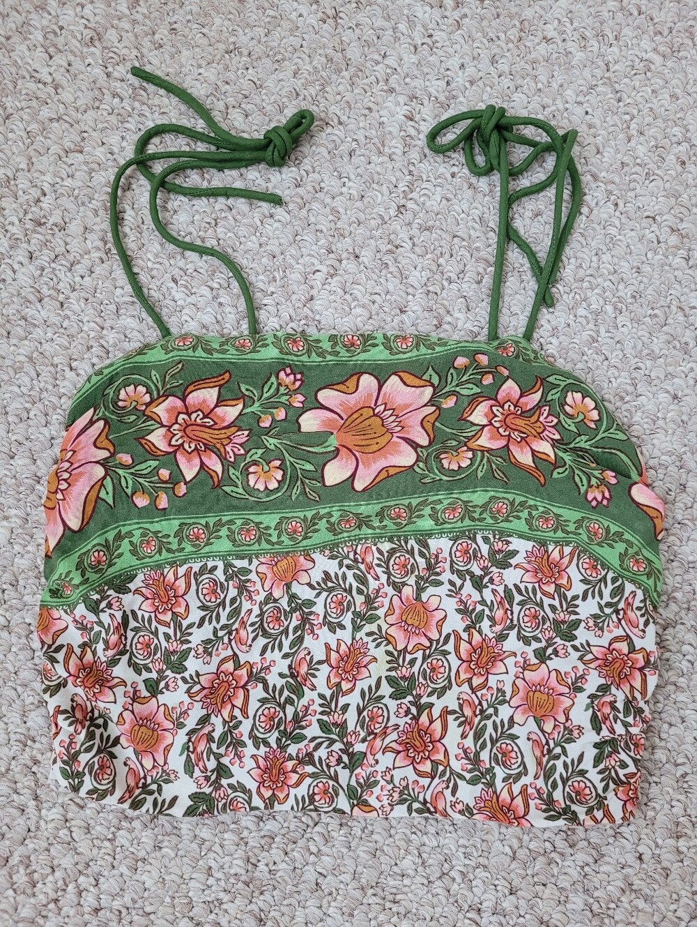 Farm Rio Boho Style Cropped Top - Picture 3 of 6